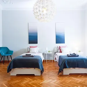 by-la-pedrera-diagonal-rooms.catalonia-hotels.com/